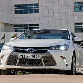 Toyota Camry 2015