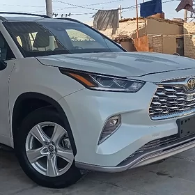 Toyota Highlander 2022