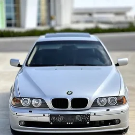 BMW E39 2000