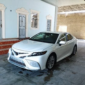 Toyota Camry 2022