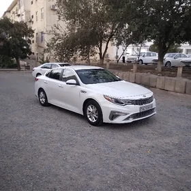 Kia Optima 2020