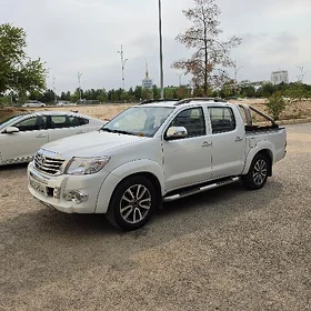 Toyota Hilux 2011