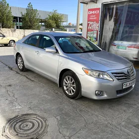 Toyota Camry 2010