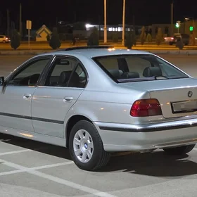 BMW E39 1999