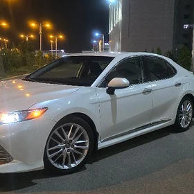 Toyota Camry 2020