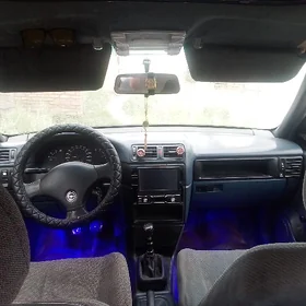 Opel Vectra 1990