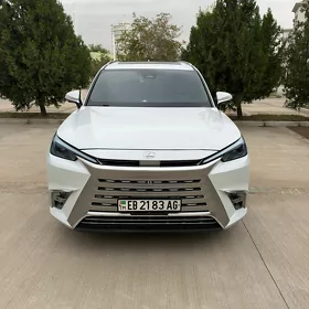 Lexus TX 2024