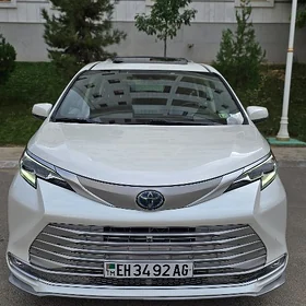 Toyota Sienna 2021