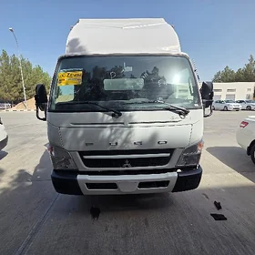 Mitsubishi Canter 2025