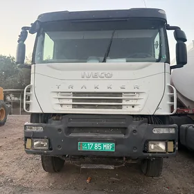 Iveco Trakker 2011
