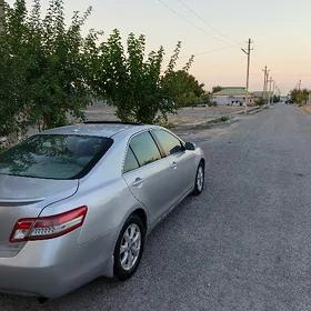 Toyota Camry 2010