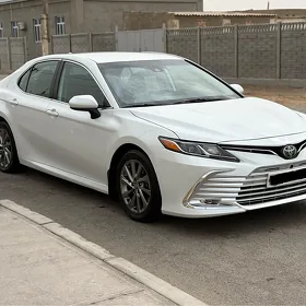 Toyota Camry 2022