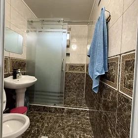 30mkr 1etaj 2komnat