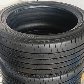 235 45 18. BRIDGESTONE yyl 2323