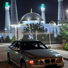 BMW E39 1999