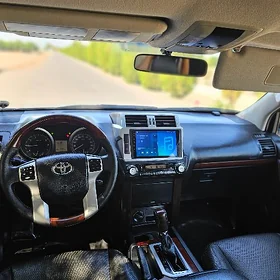 Toyota Land Cruiser Prado 2015