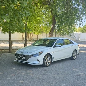 Hyundai Elantra 2022