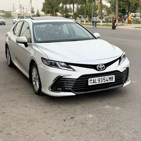 Toyota Camry 2021