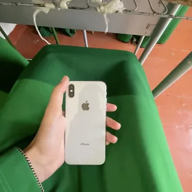 iPhone X