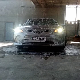 Toyota Camry 2022