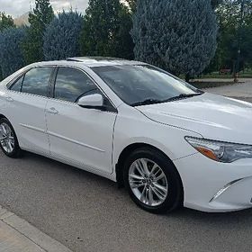 Toyota Camry 2016
