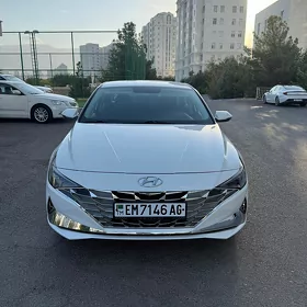 Hyundai Elantra 2023