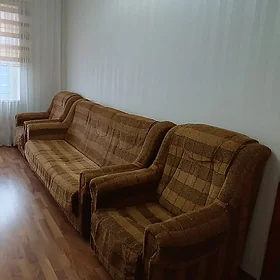 Диван и 2 кресла
