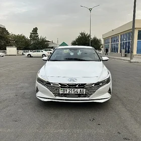 Hyundai Elantra 2021