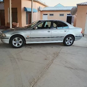 BMW E39 1999