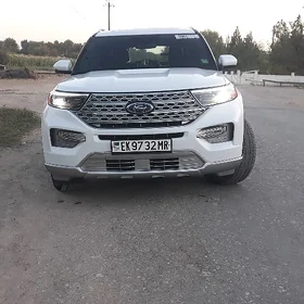 Ford Explorer 2021