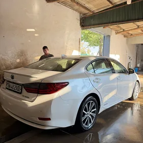 Lexus ES 350 2018