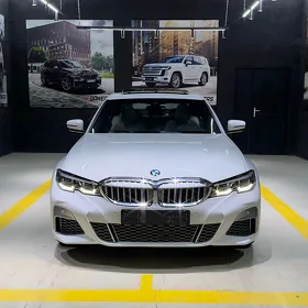 BMW 330 2022