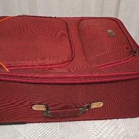 чемодан/ çemodan
