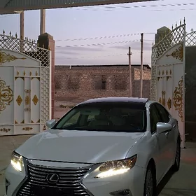 Lexus ES 350 2016