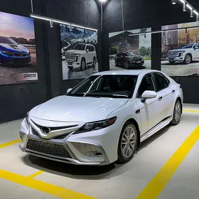 Toyota Camry 2024