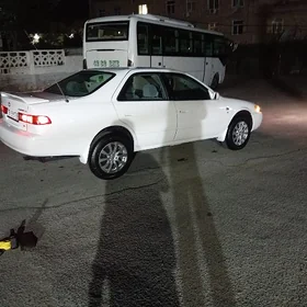 Diska 4sany tekerleri bilen  adme15lik gara diska