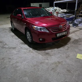 Toyota Camry 2010