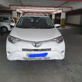 Toyota RAV4 2017