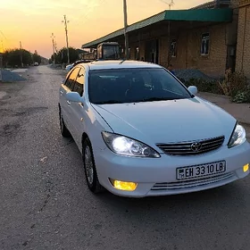 Toyota Camry 2005