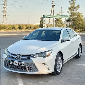Toyota Camry 2017