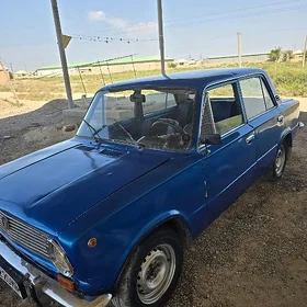 Lada 2104 1980