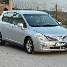 Nissan Versa 2010