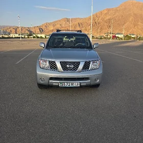 Nissan Pathfinder 2005