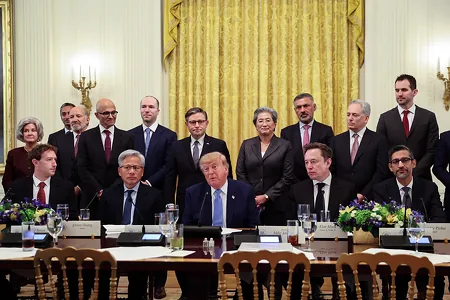 Трамп запустил единый портал госуслуг: там гражданам будет отвечать «суперинтеллект»