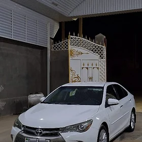 Toyota Camry 2015