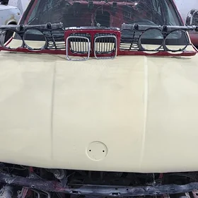 bmw kapot