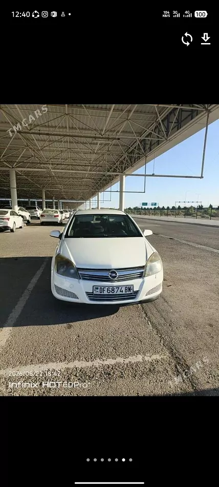 Opel Astra 2008 - 1