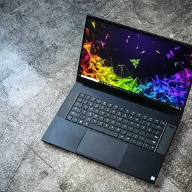 Игровой ноутбук Razer