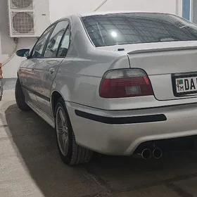 BMW E39 2000
