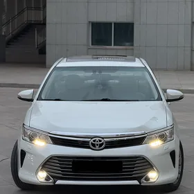 Toyota Camry 2016